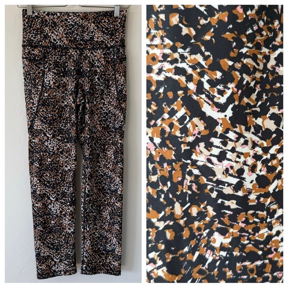 Old Navy Active High-Waisted PowerSoft 7/8 Tall Leggings Artsy Cheetah Print - Picture 1 of 12